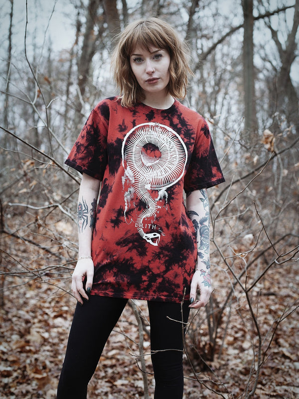 TOTEM 'Lilith' short sleeve t-shirt in red and black tie-dye on model