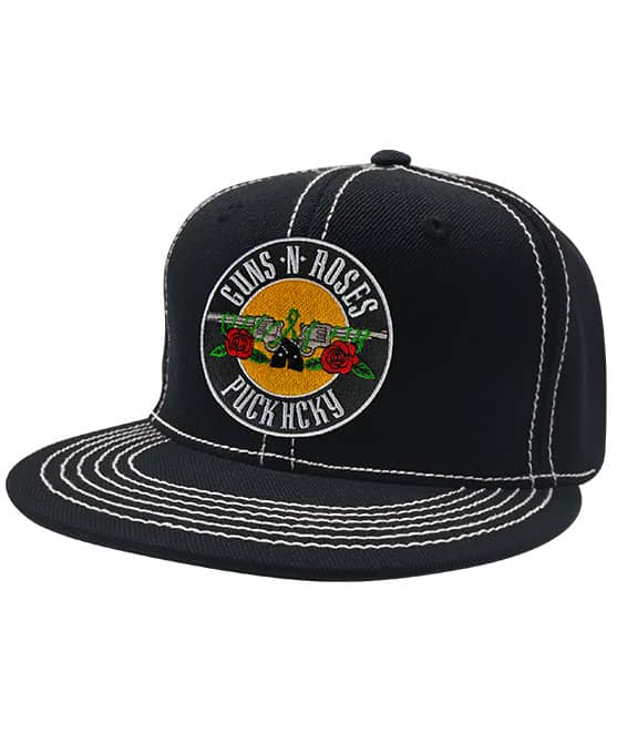 GUNS N' ROSES 'WORLDWIDE' contrast stitch snapback hockey cap in black with white stitching front view